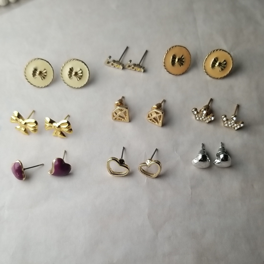 Set Of Feminine Stud Earrings